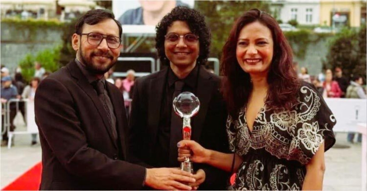 চেক প্রজাতন্ত্রে পুরস্কৃত বাংলাদেশের ‘বালুর নগরীতে’