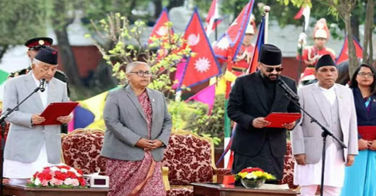 শপথগ্রহণ করলেন নেপালের সর্বকনিষ্ঠ প্রধানমন্ত্রী