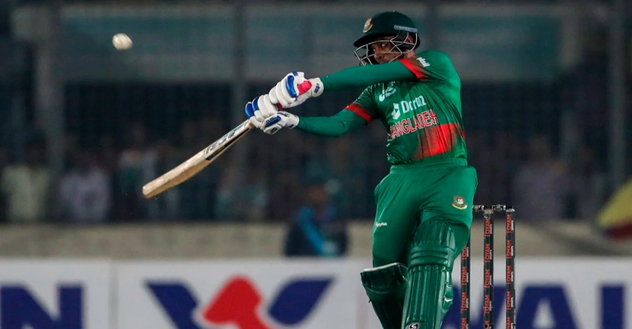 মিরাজের বীরত্বে ভারতকে হারাল বাংলাদেশ