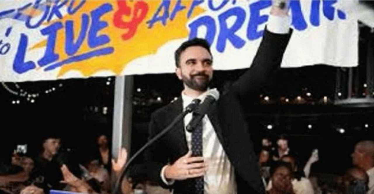 নিউইয়র্কে সাপ্তাহিক বাজ্ঞালীর বিশেষ সম্পাদকীয়-একজন অরিজিনাল ও সাহসী নেতা