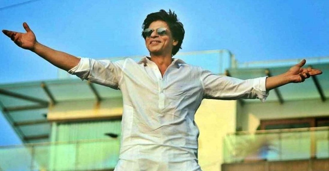 শাহরুখের মান্নাতে অবৈধ সংস্কারের অভিযোগ