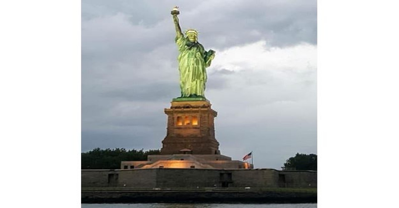 স্বাধীনতার প্রতীক লেডি লিবাটি