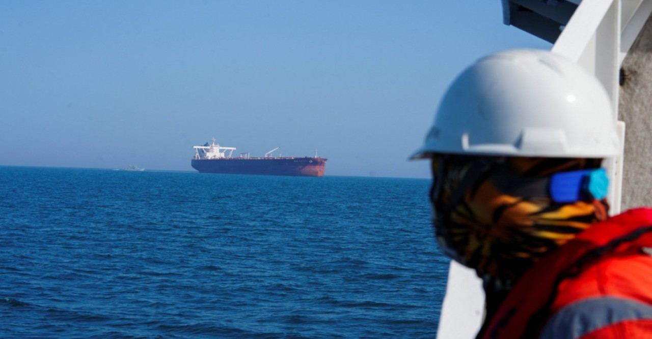 হরমুজে নিরাপদ পথের নামে ‘ক্রিপ্টোতে’ প্রতারকচক্রের চাঁদা দাবি