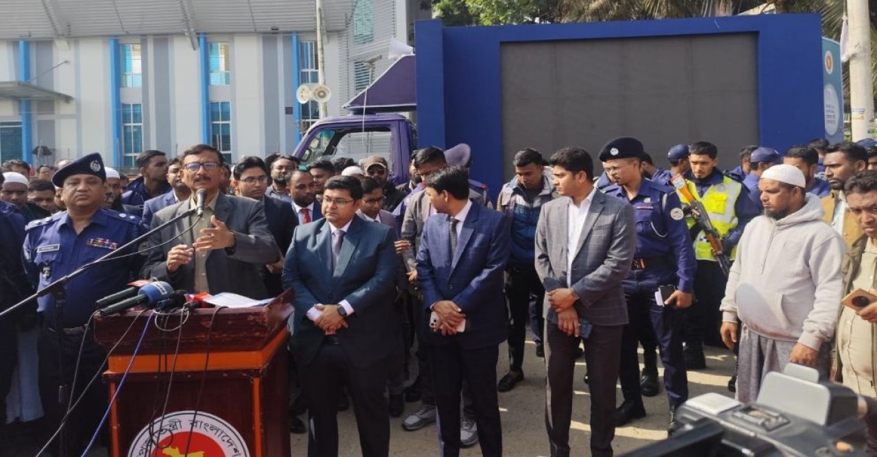 সরকার কোনো দলের পক্ষে না: পররাষ্ট্র উপদেষ্টা