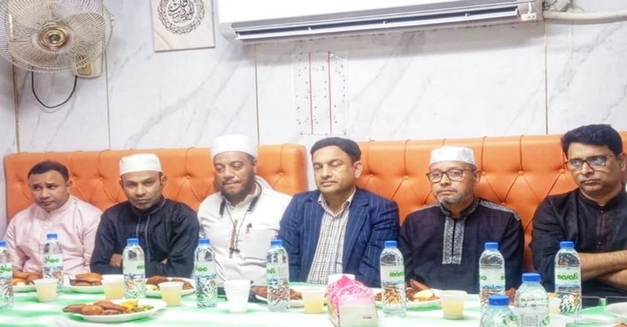 দুবাইয়ে সাংবাদিকদের ইফতার মাহফিল: গুজব ও বিভ্রান্তি রোধে সতর্ক থাকার আহ্বান