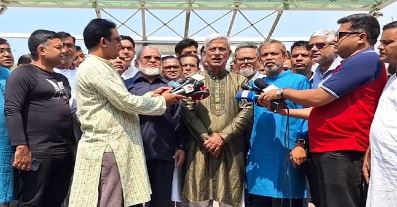 অবস্থান জন-আকাঙ্ক্ষার বিপক্ষে বলেই দেশে ‘ভারতীয় পণ্য বর্জন’