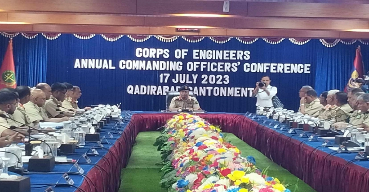 দেশের উন্নয়নে সেনাবাহিনী কাজ করছে: সেনাপ্রধান