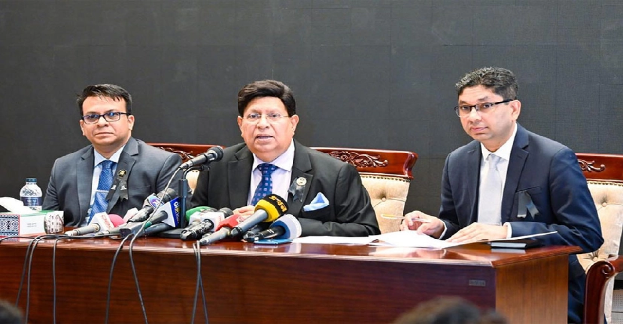 নির্বাচন নিয়ে সরকার নয়, গণমাধ্যম চাপে আছে : পররাষ্ট্রমন্ত্রী