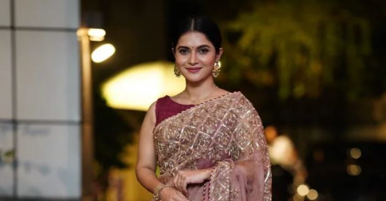 যে কারণে নজরুলের কবিতা পোস্ট করলেন মিথিলা