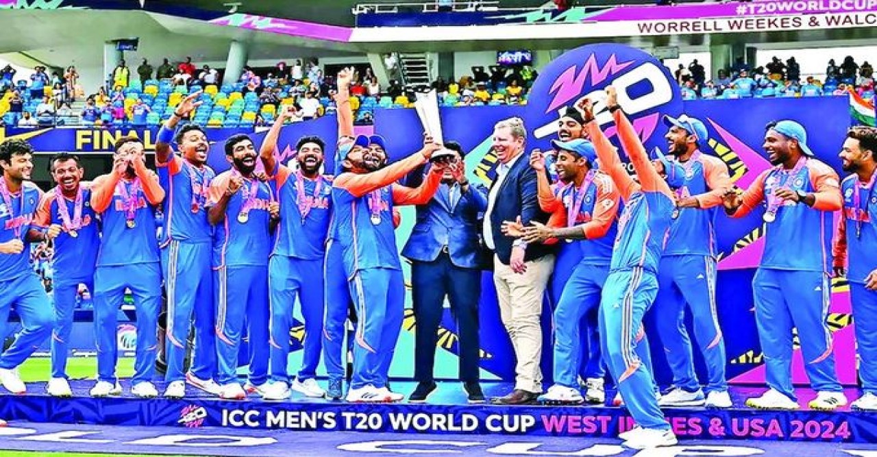 দক্ষিণ আফ্রিকাকে কাঁদিয়ে ভারতের শিরোপা পুনরুদ্ধার