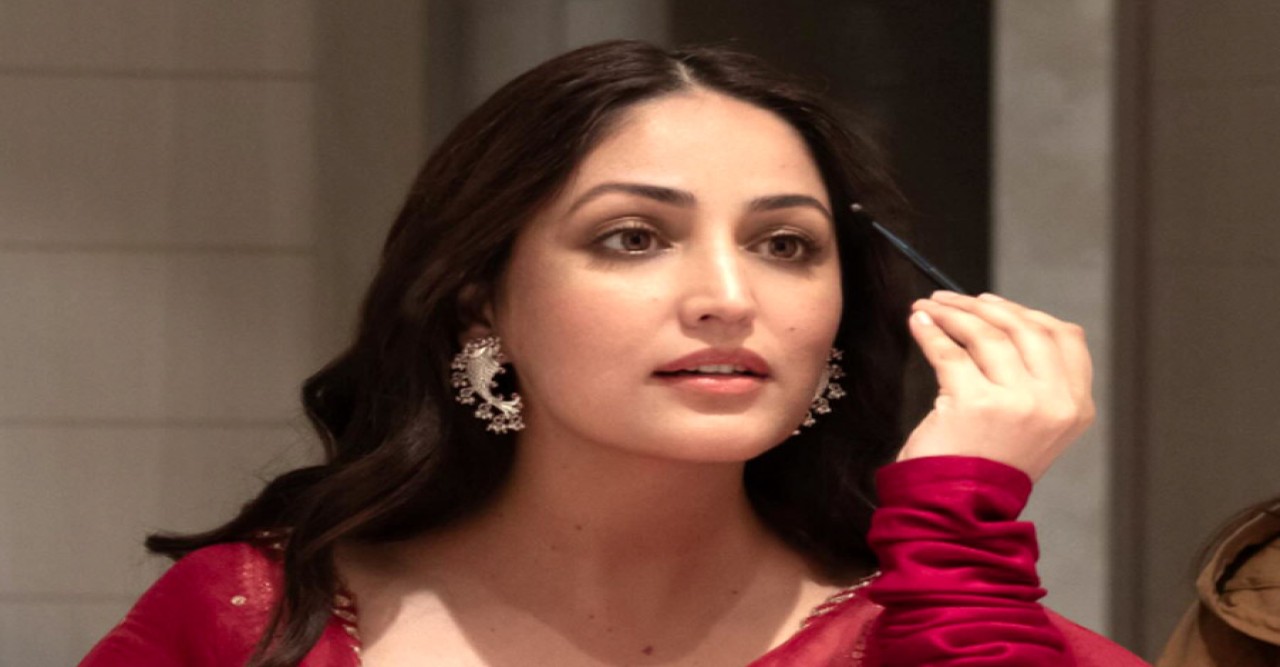 ভালোবাসায় আপ্লুত নায়িকা