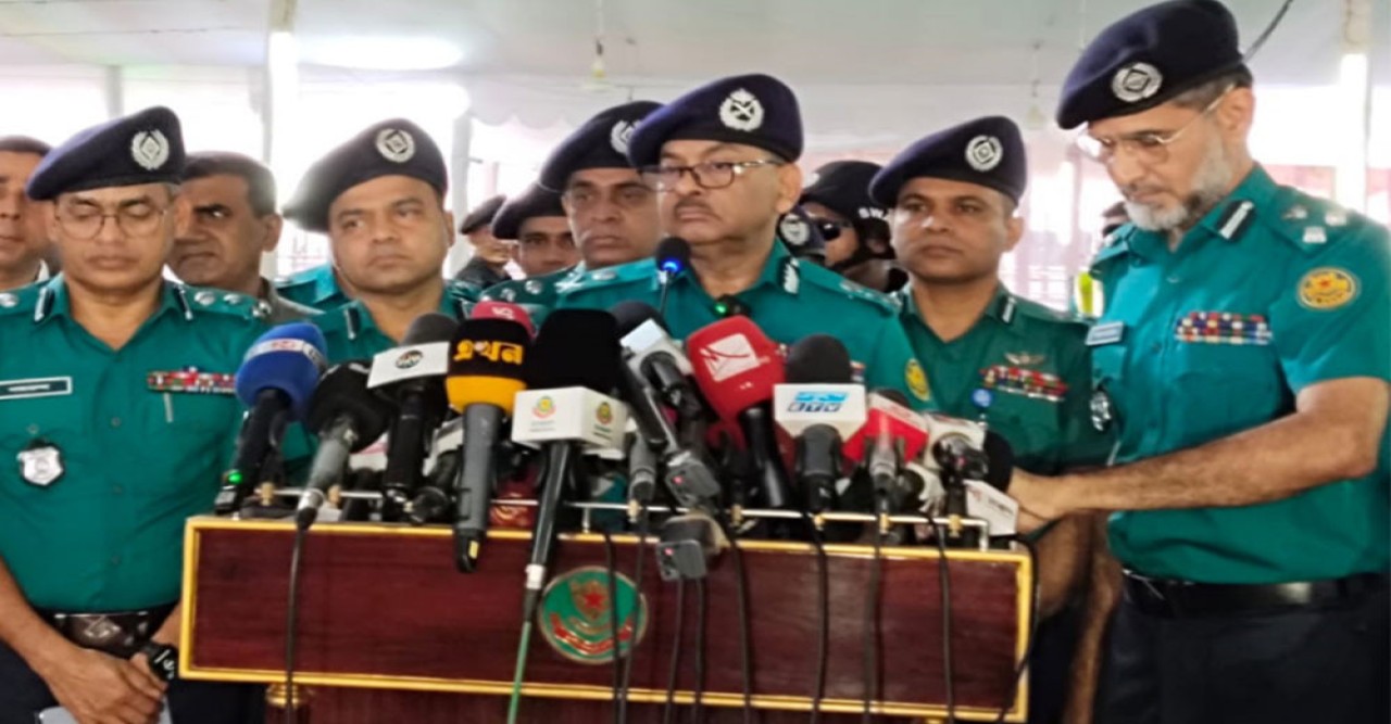 ঢাকায় ঈদ জামাত ঘিরে নিশ্ছিদ্র নিরাপত্তা ব্যবস্থা