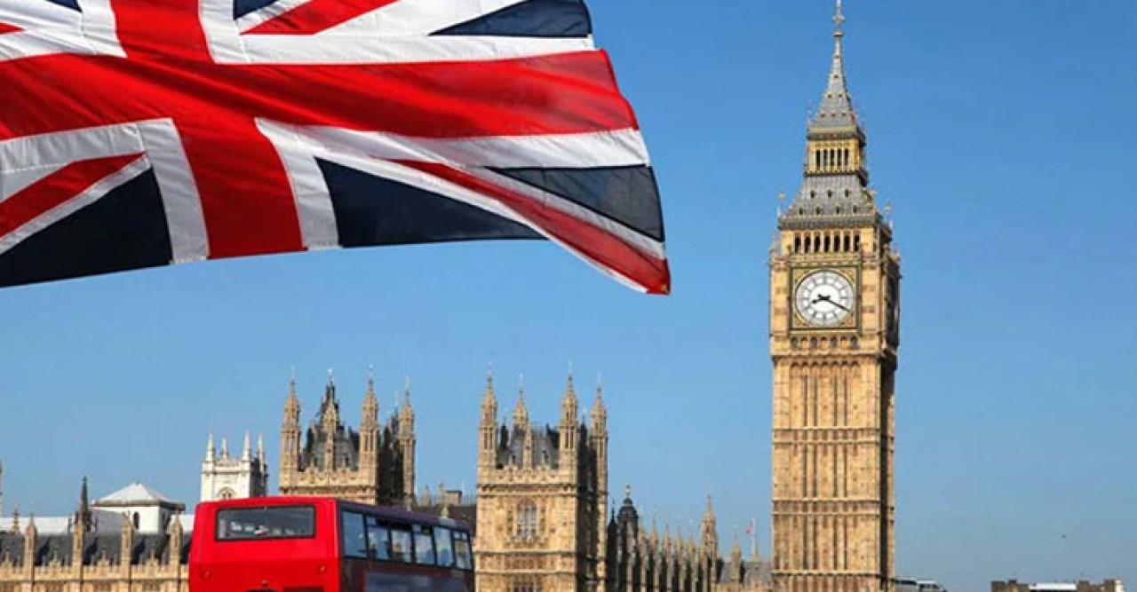 বছরের সবচেয়ে উষ্ণ দিন দেখলো যুক্তরাজ্য