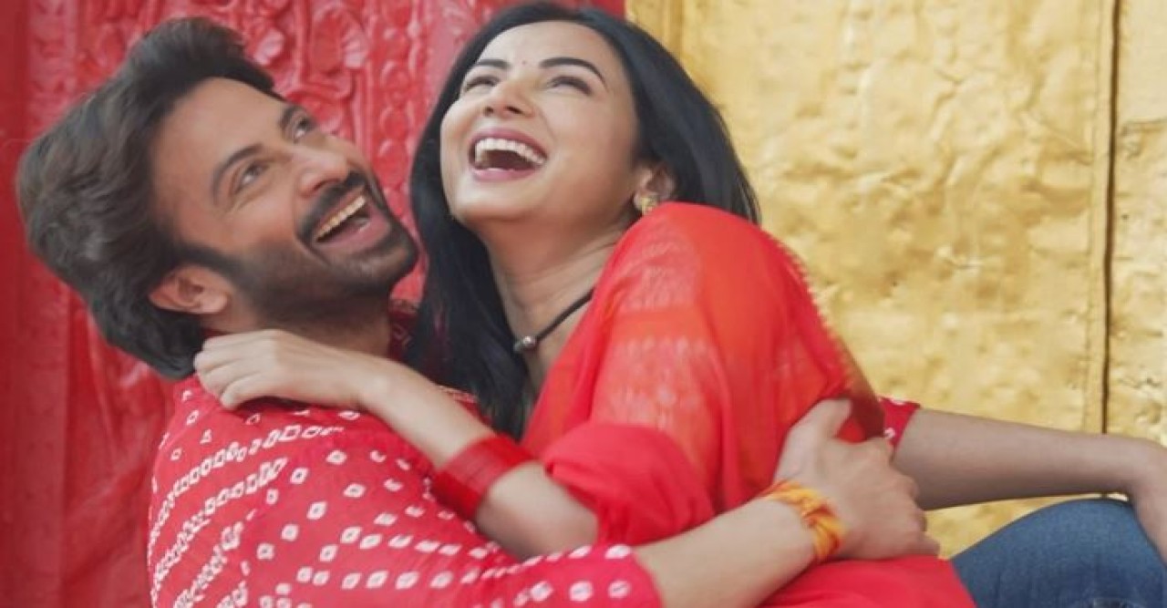 টিজারে শাকিবের সঙ্গে বলিউড নায়িকা সোনাল চৌহানের ভরপুর রোমান্স