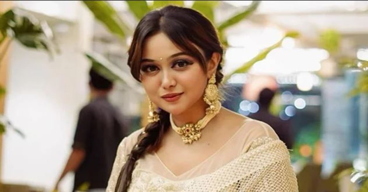 ‘আল্লাহ রক্ষা করো’, ফেসবুকে চমকের পোস্ট