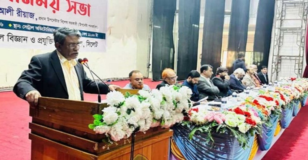 জুলাই সনদ সরকারের এজেন্ডা নয়: আলী রীয়াজ