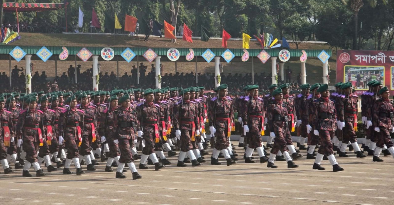 দেশমাতৃকার সার্বভৌমত্ব রক্ষার শপথ নিলেন বিজিবির নতুন ৩০২৩ সদস্য