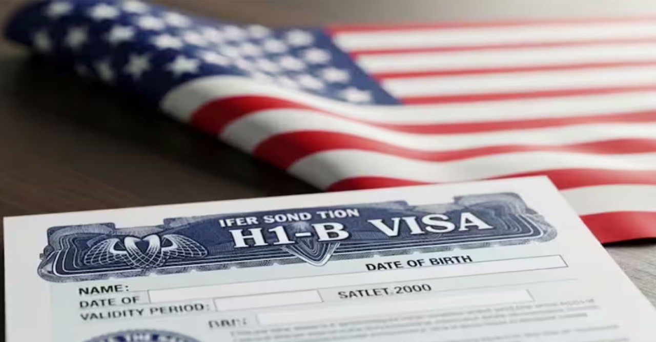এইচ-১বি ভিসা ফি বাড়ানোয় ট্রাম্প প্রশাসনের বিরুদ্ধে মামলা