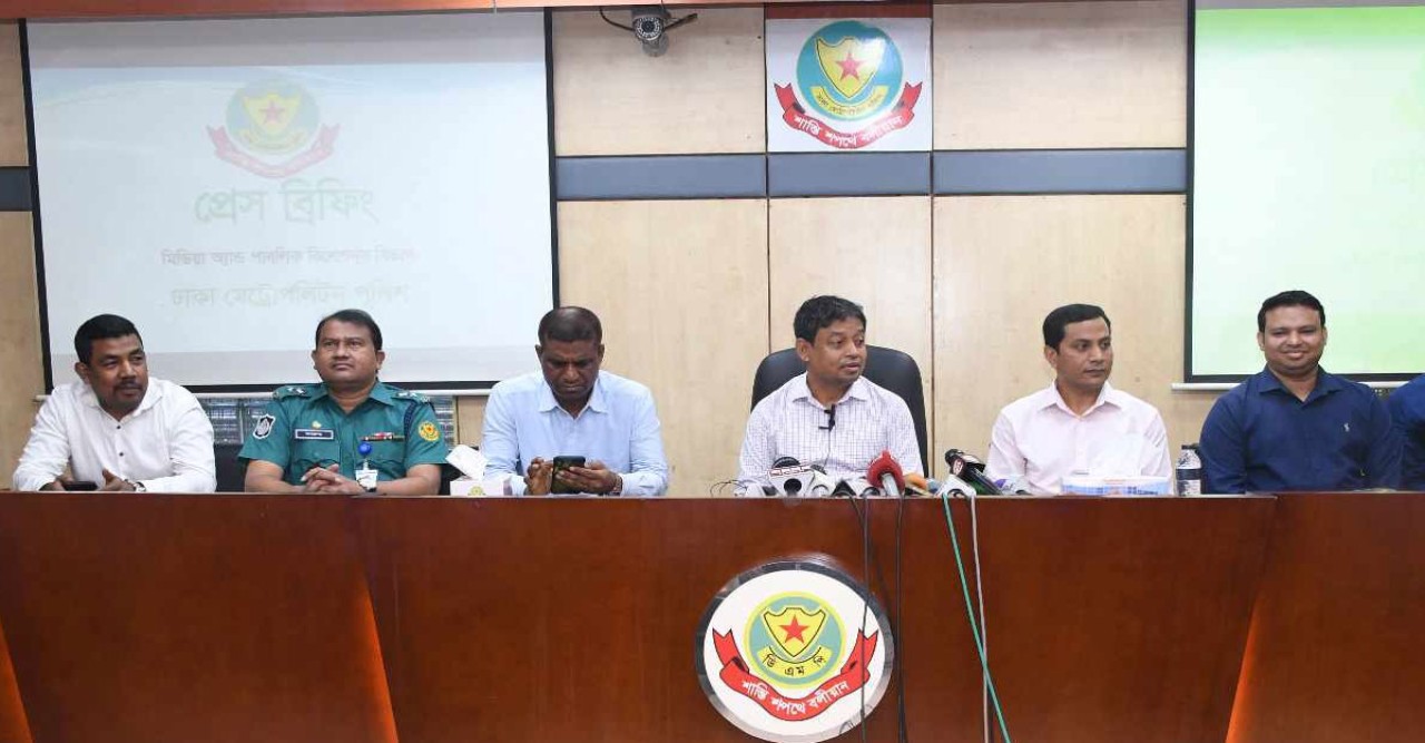 নির্বাচন প্রশ্নবিদ্ধ করতেই হামলা কি না খতিয়ে দেখবে ডিবি