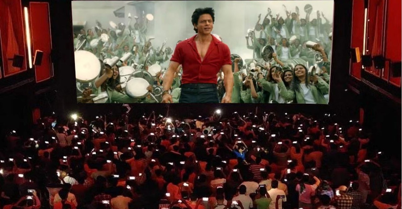 কাশ্মিরের মাল্টিপ্লেক্সে ফের শাহরুখ-ম্যাজিক