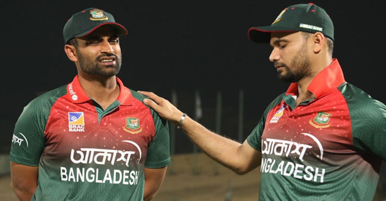 তামিমের কাছে প্রশ্ন রেখে মাশরাফি বললেন ‘কিংবদন্তির বিদায়’