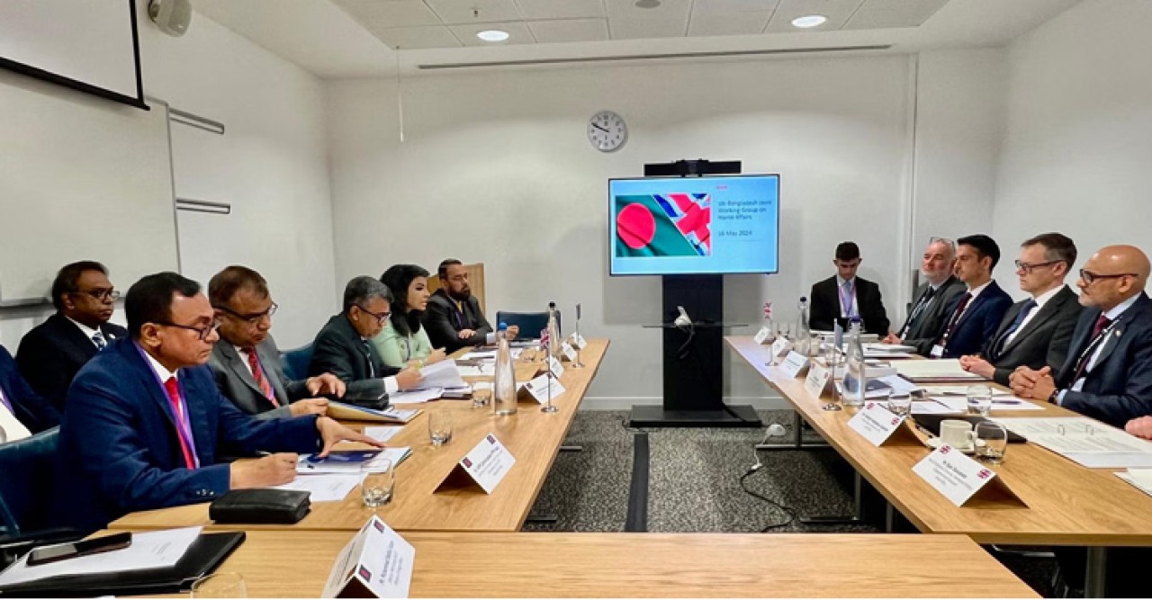 সাড়ে ১০ হাজার বাংলাদেশি আশ্রয়প্রার্থীকে ফেরত পাঠাবে যুক্তরাজ্য