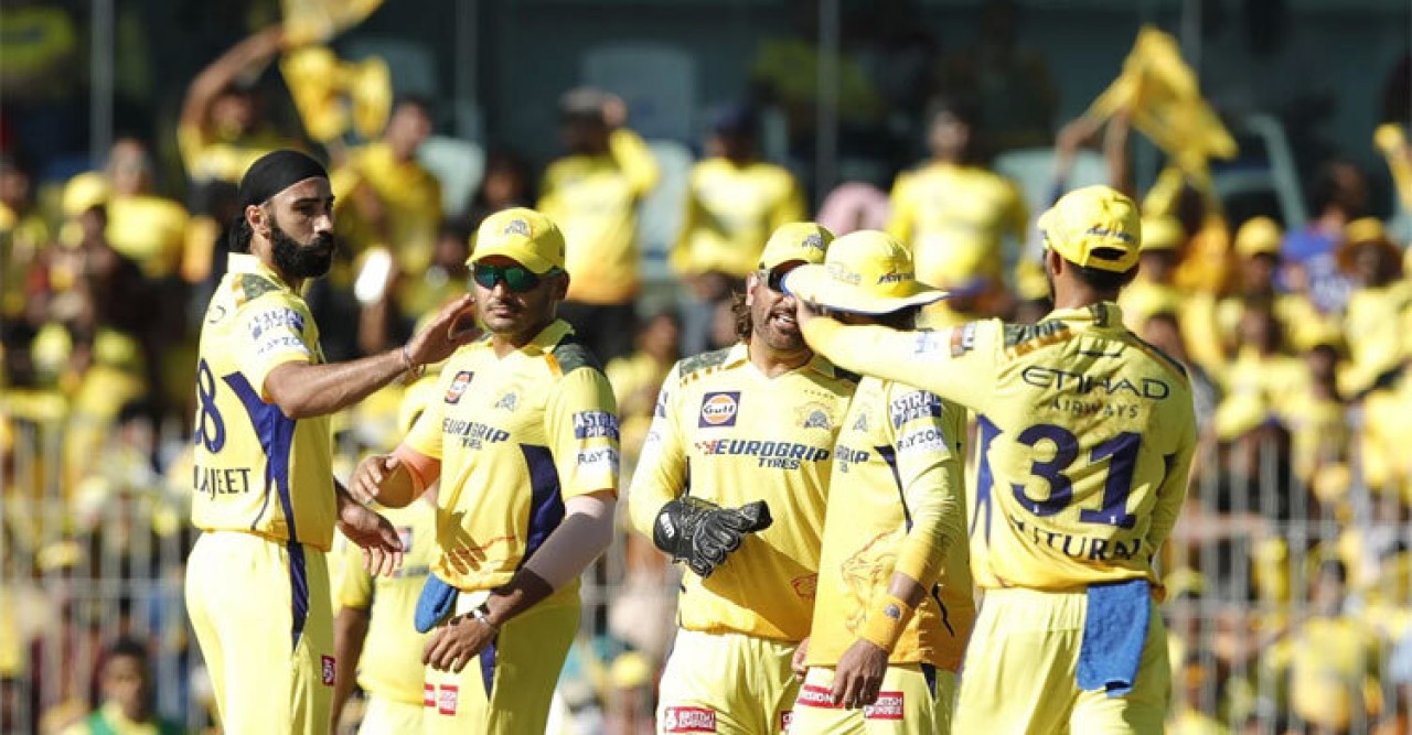 রাজস্থানকে হারিয়ে প্লে অফের দৌড়ে টিকে রইলো চেন্নাই