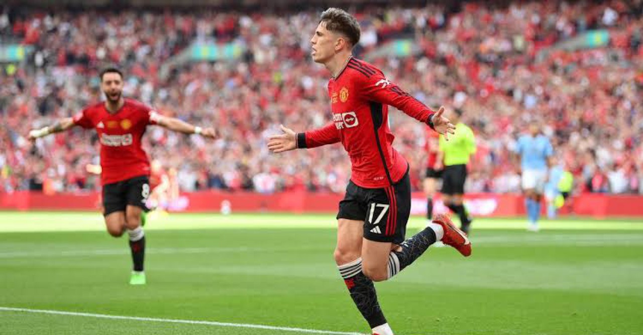 ম্যানসিটিকে হারিয়ে এফএ কাপ চ্যাম্পিয়ন ম্যানইউ