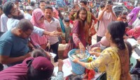 ত্রাণের টাকা বন্যার্তদের না দিয়ে ব্যাংকে কেন রেখেছেন সমন্বয়করা?