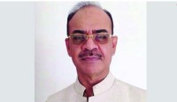 সাবেক বিমানমন্ত্রী ফারুক খান গ্রেপ্তার