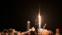 মার্কিন ও রুশ নভোচারীদের নিয়ে স্পেসএক্সের যাত্রা