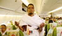 জেদ্দায় পৌঁছাল বাংলাদেশের প্রথম হজ ফ্লাইট