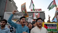 পাকিস্তানে কেএফসিতে ২০ হামলা ও কর্মী নিহত, গ্রেপ্তার ১৬০