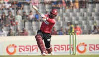 ট্রফি নিয়ে ফটোসেশনে না থাকার ব্যাখ্যা দিলেন তামিম