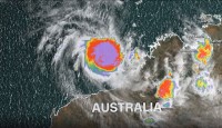 সর্বশক্তি নিয়ে অস্ট্রেলিয়ায় আঘাত হানবে সাইক্লোন ইলসা