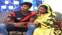 কলেজের অধ্যাপিকাকে বিয়ে করলেন ডিগ্রি পড়ুয়া ছাত্র!