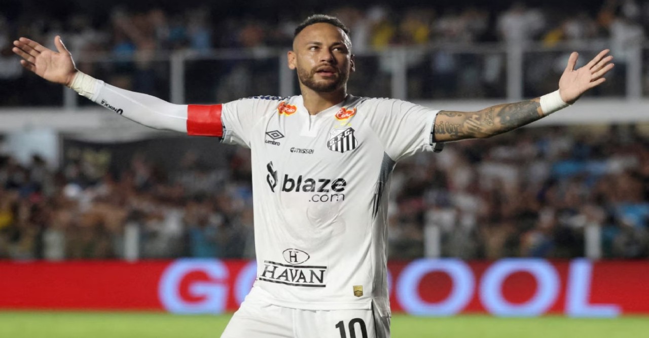 পায়ের জাদু দেখানোর পর নিষিদ্ধ হলেন নেইমার