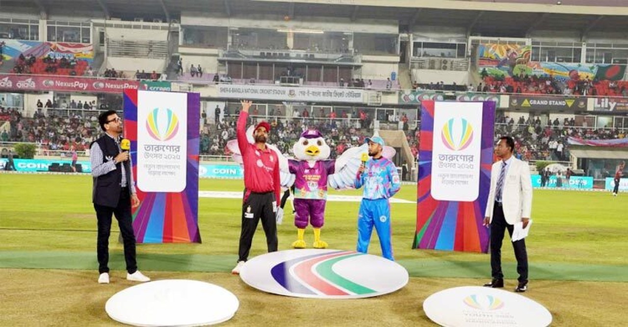 কোয়ালিফায়ার-১ টস জিতে চিটাগংকে ব্যাটিংয়ে পাঠালো বরিশাল