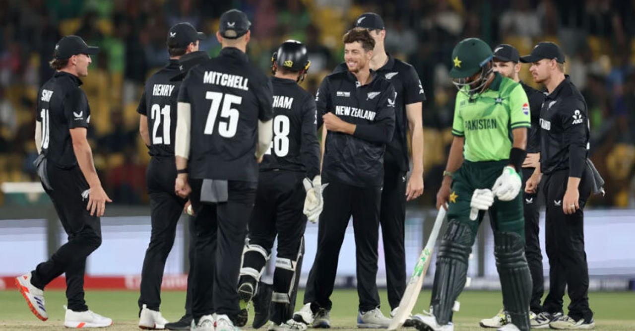 চ্যাম্পিয়ন্স ট্রফি স্বাগতিক পাকিস্তানকে হারিয়ে শুভ সূচনা নিউজিল্যান্ডের