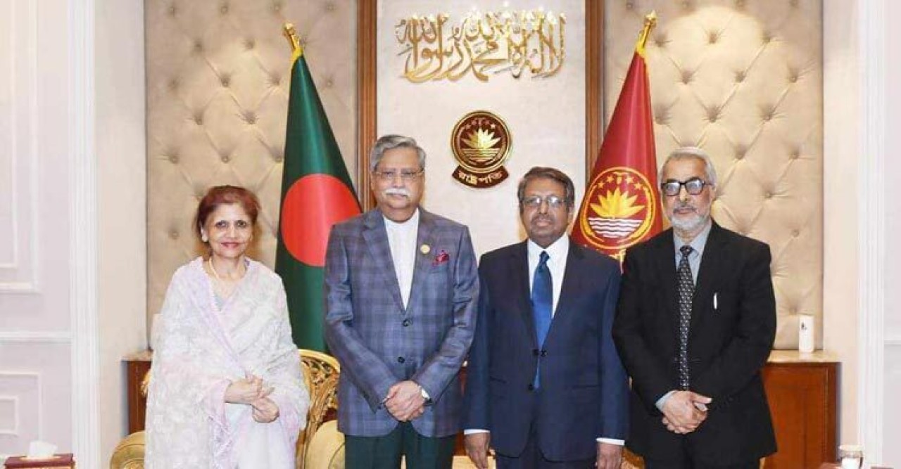 রাষ্ট্রপতির সঙ্গে আপিল বিভাগে নবনিযুক্ত তিন বিচারপতির সাক্ষাৎ