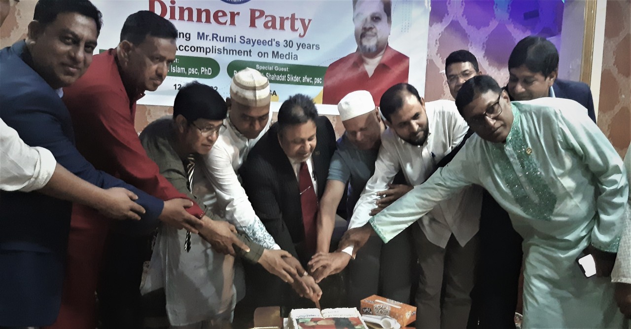 সৌদি আরবে প্রবাসী সাংবাদিকের গণমাধ্যমে ত্রিশ বছর পূর্তি উদযাপন