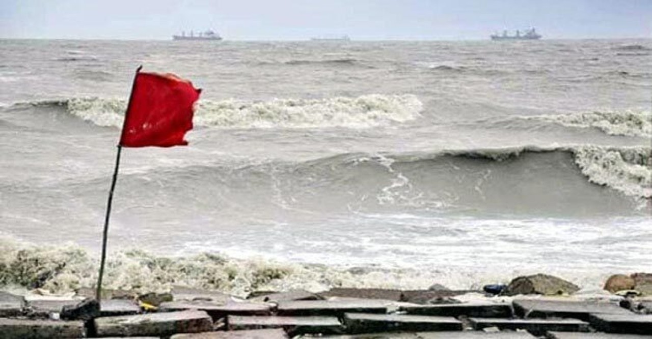 ৫০০ কিমির মধ্যে গভীর নিম্নচাপ