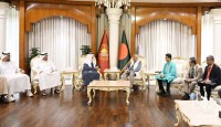 ‘বন্ধুত্বের বার্তা’ নিয়ে ঢাকায় আমিরাতের প্রতিনিধিদল , ড. ইউনূসের সঙ্গে বৈঠক