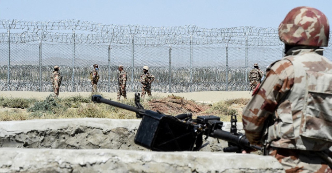 আফগান সীমান্তের কাছে তুমুল সংঘর্ষে পাকিস্তানের ১৯ সেনা নিহত