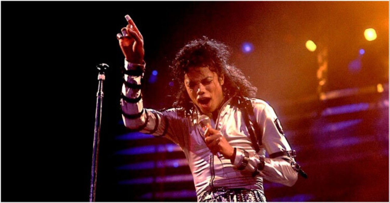 এপ্রিলেই দেখা দেবেন মাইকেল জ্যাকসন!