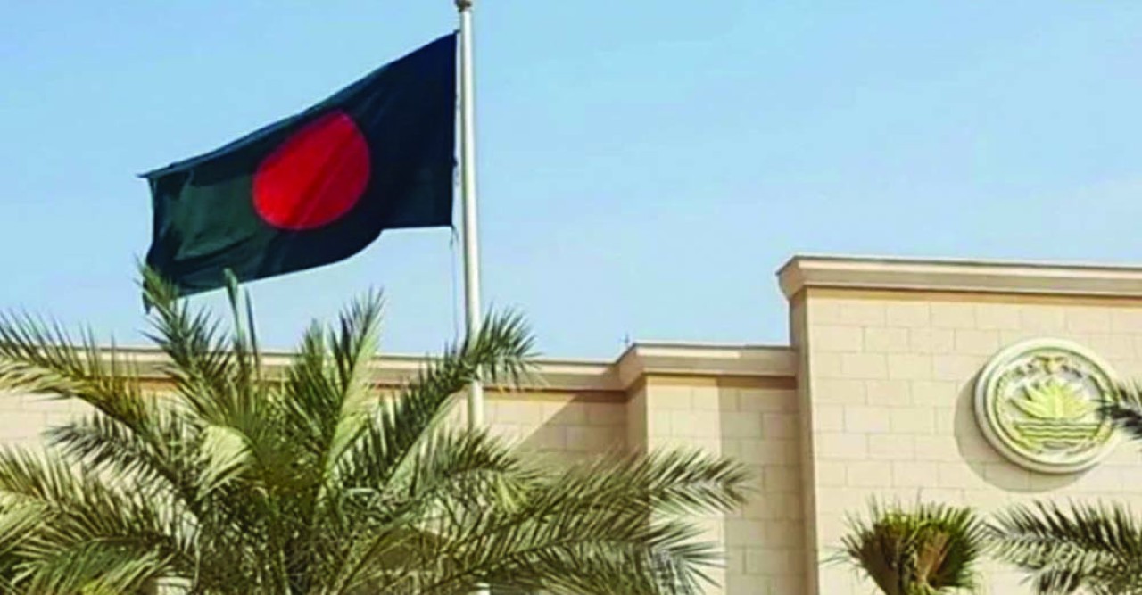 মধ্যপ্রাচ্যে বাংলাদেশিদের সতর্ক থাকার পরামর্শ, হটলাইন চালু