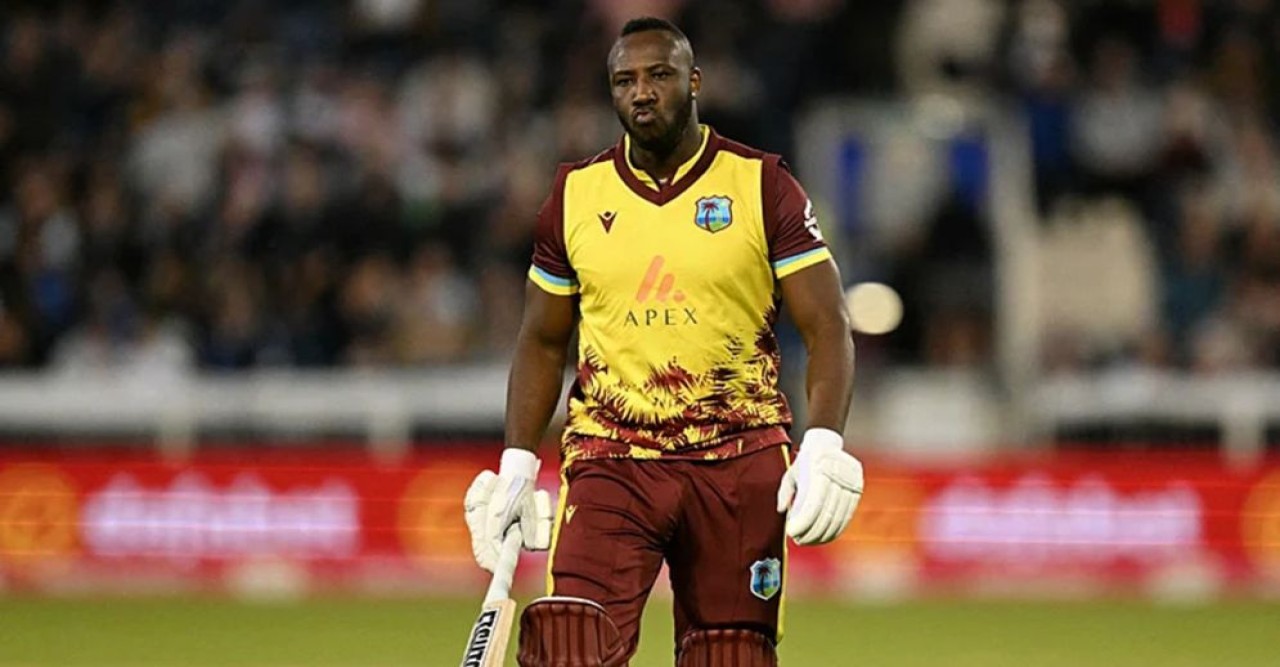 প্রথম ক্রিকেটার হিসেবে রাসেলের বিশ্ব রেকর্ড