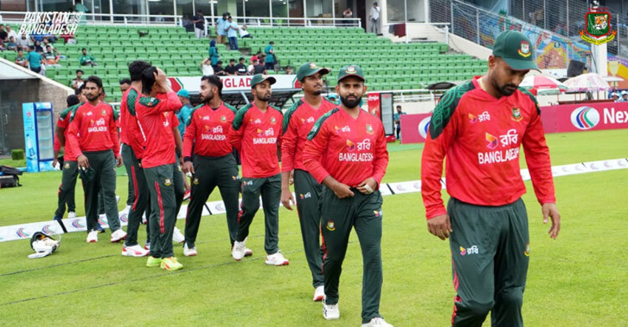 বিমান দুর্ঘটনা, বিসিবি-বাফুফের শোক, কালো ব্যাজ পরে মাঠে নামবেন ক্রিকেটাররা