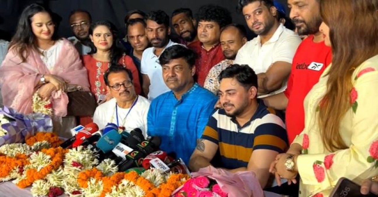 চলচ্চিত্র শিল্পী সমিতির সভাপতি শিবা সানু, সম্পাদক জয় চৌধুরী