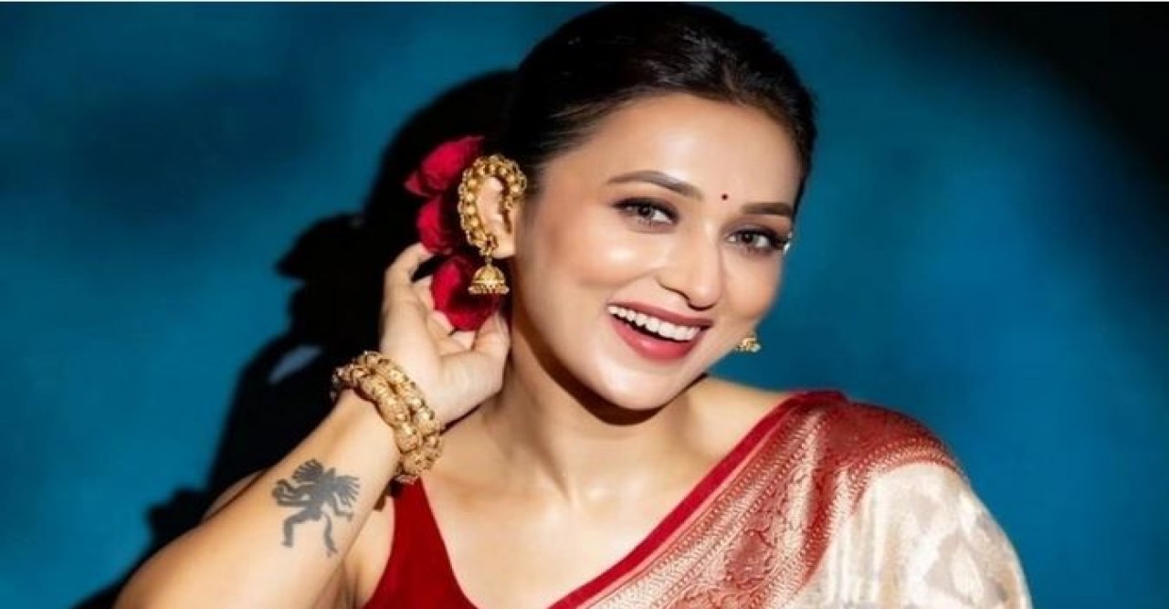 লেখা ও সুর তাপসের, গাইলেন কলকাতার মিমি চক্রবর্তী